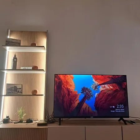 Wolf Διαμέρισμα Βελιγράδι